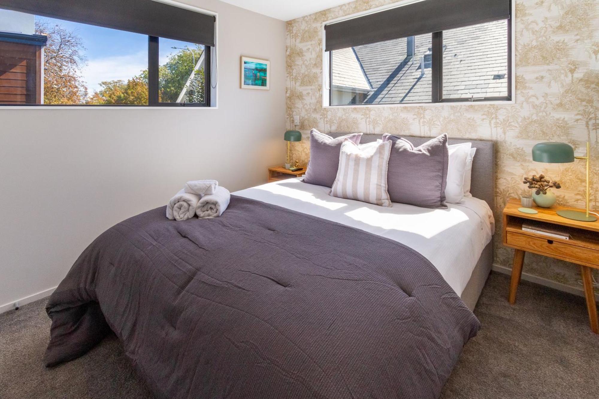 Latimer Square Luxe: 1br W/ Sofa Bed Apartment *