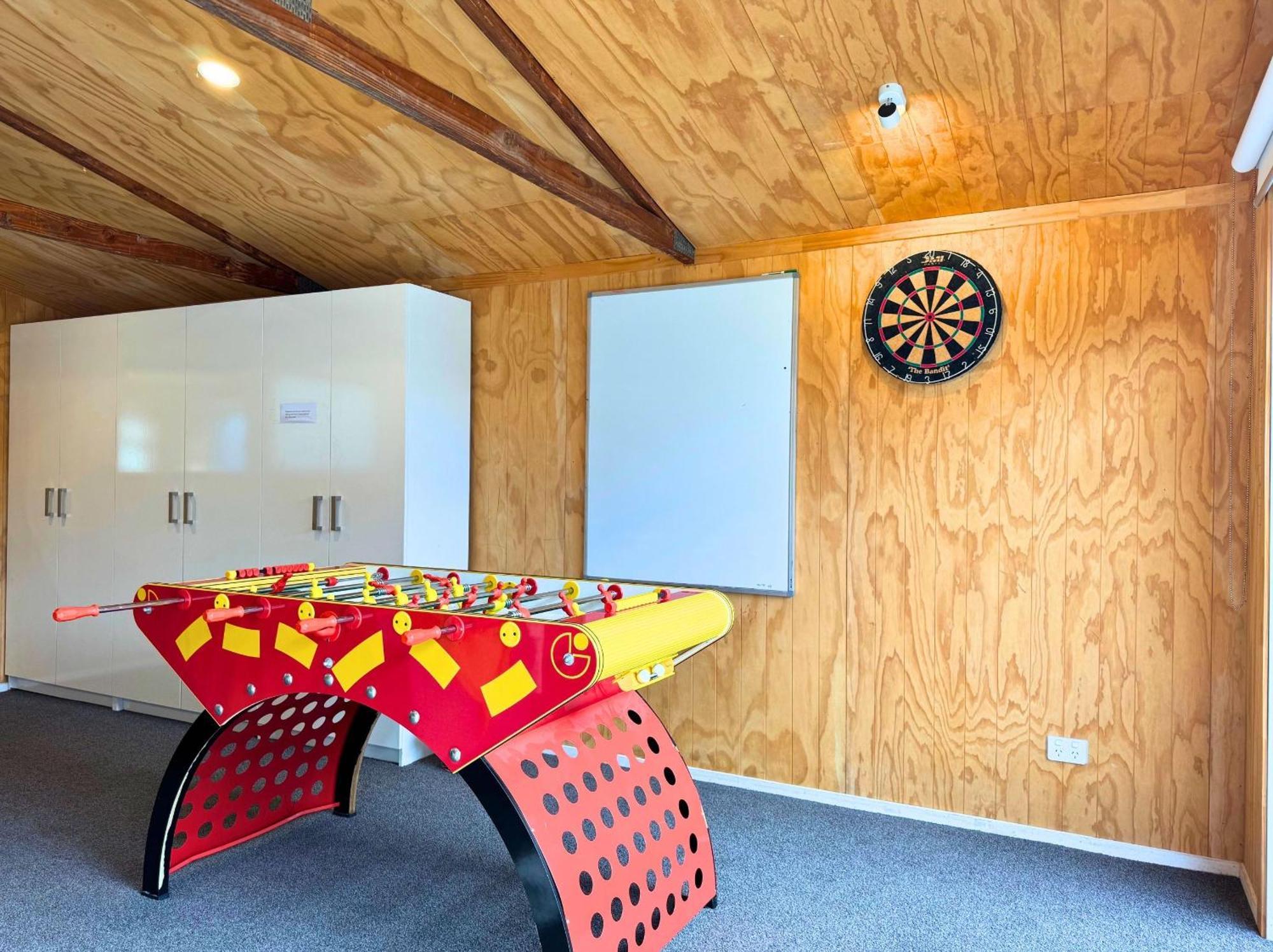Private Family Retreat, Sleeps 8 Apartment