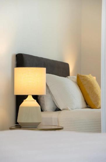 Apartment Sunsets - Warm! Modern! Quiet! *