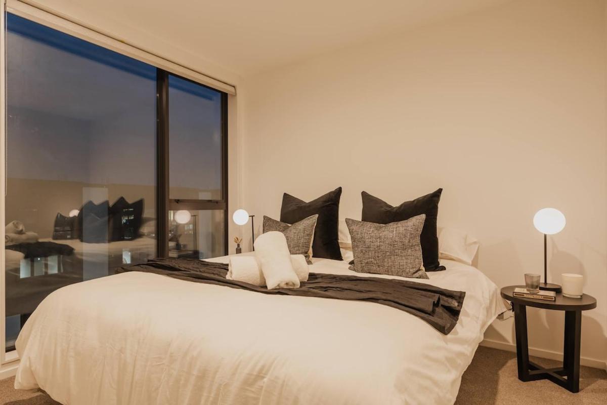 Apartment Bright & Airy On Tuam - 2bedroom *