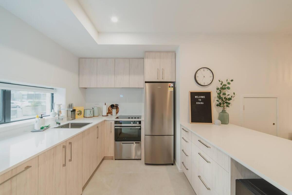 Downtown Bliss - 4-br Retreat Amidst The Cityscape
