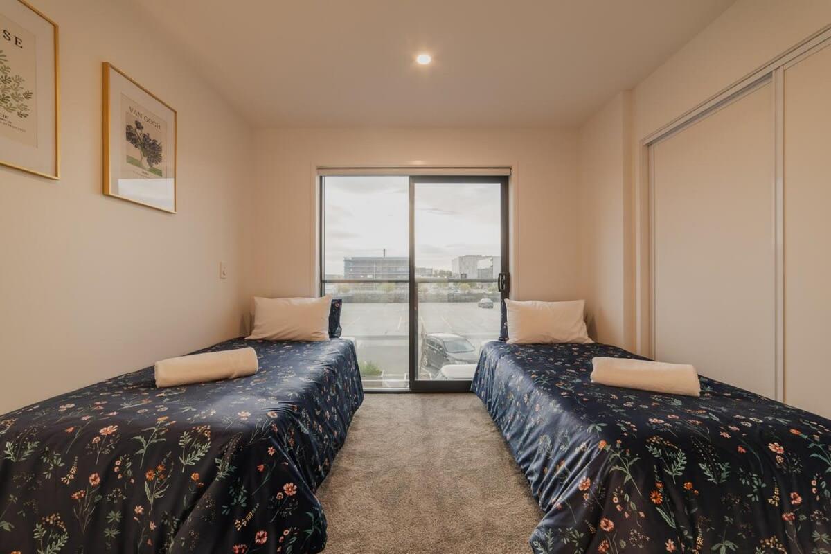 Downtown Bliss - 4-br Retreat Amidst The Cityscape * Christchurch