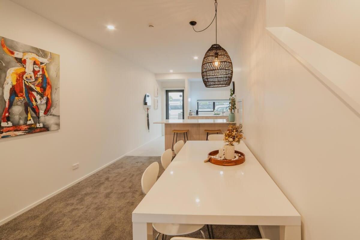 Holiday home Downtown Bliss - 4-br Retreat Amidst The Cityscape Christchurch