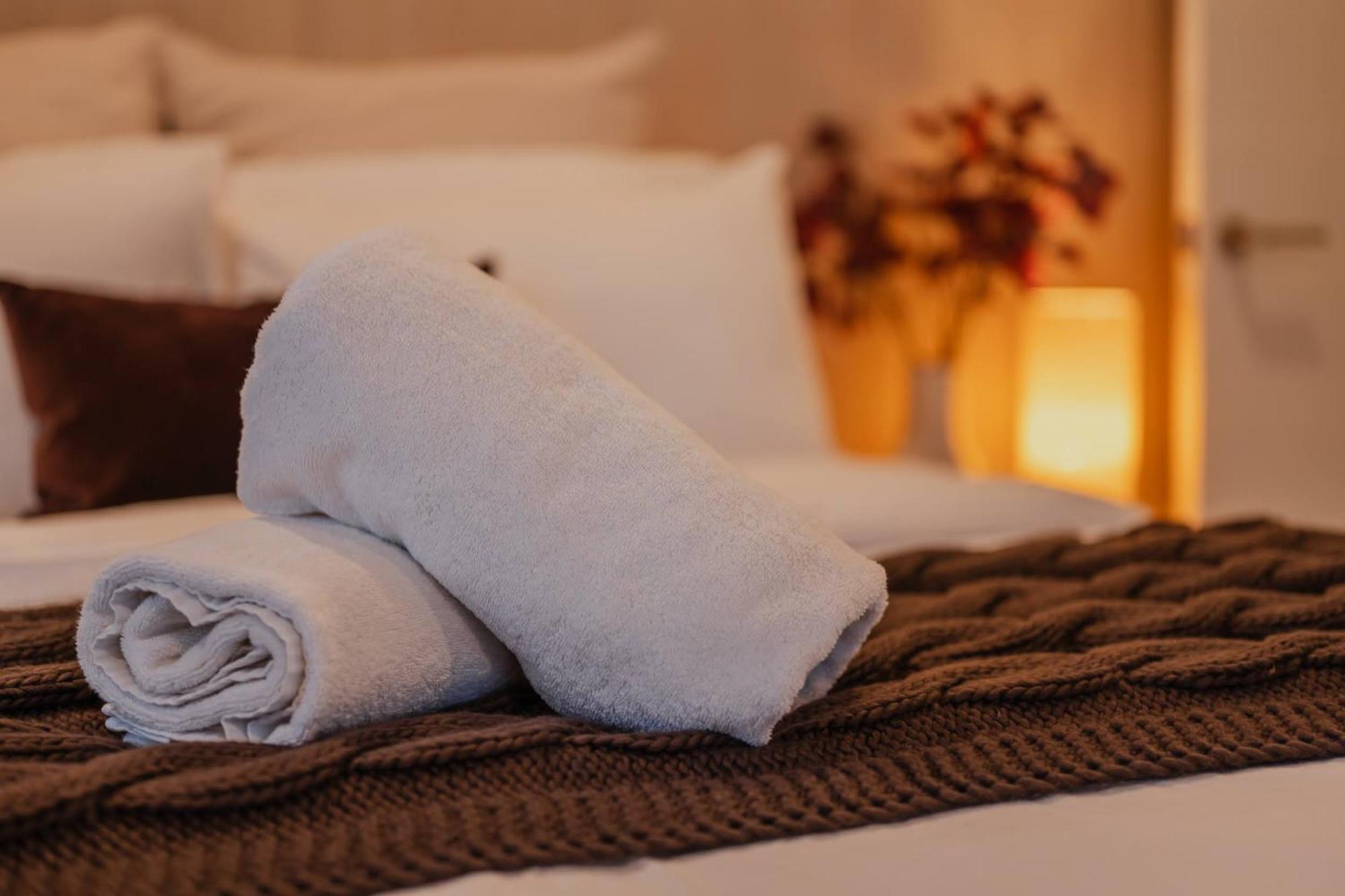 Chic Retreat - Modern Comforts & Game Fun Christchurch