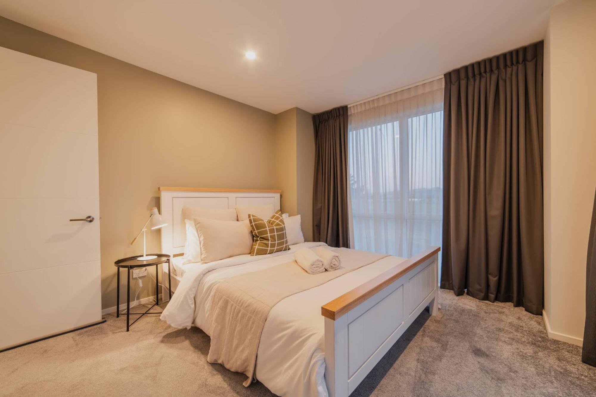Chic Retreat - Modern Comforts & Game Fun