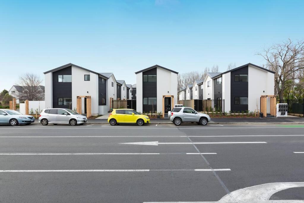 Exceptional Value For Money Sunny Warm 5 Mins Cbd