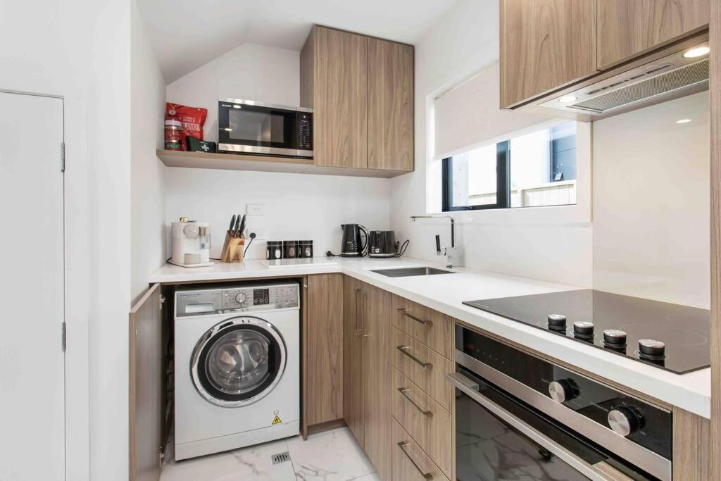 Apartment Exceptional Value For Money Sunny Warm 5 Mins Cbd
