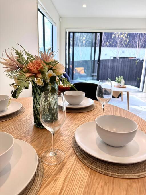 Apartment Cbd Luxury Parkside Living 2 Bedroom With Parking Christchurch
