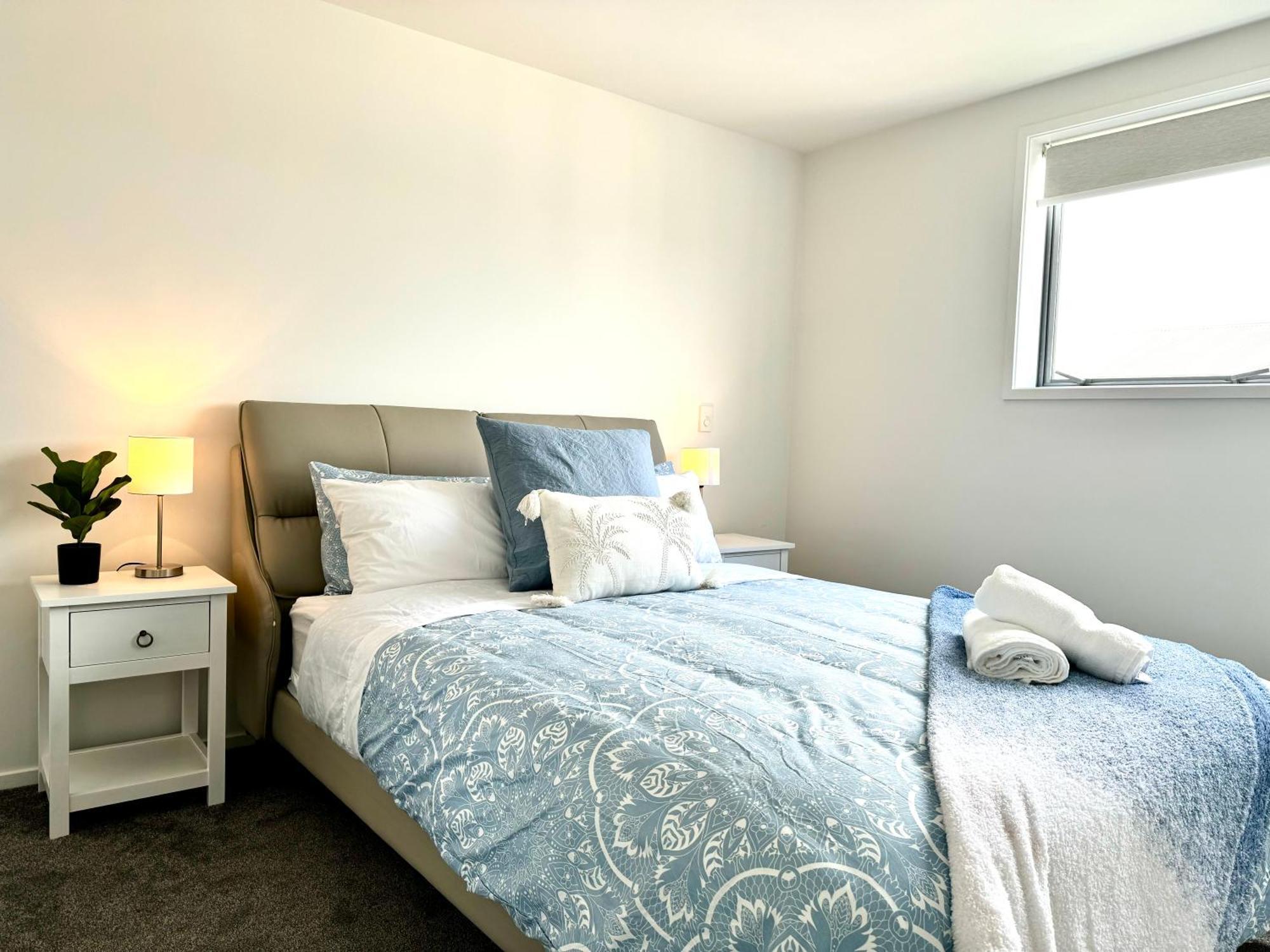 Apartment Riccarton 2bdr2btr Townhouse Free Carpark Fast Wifi