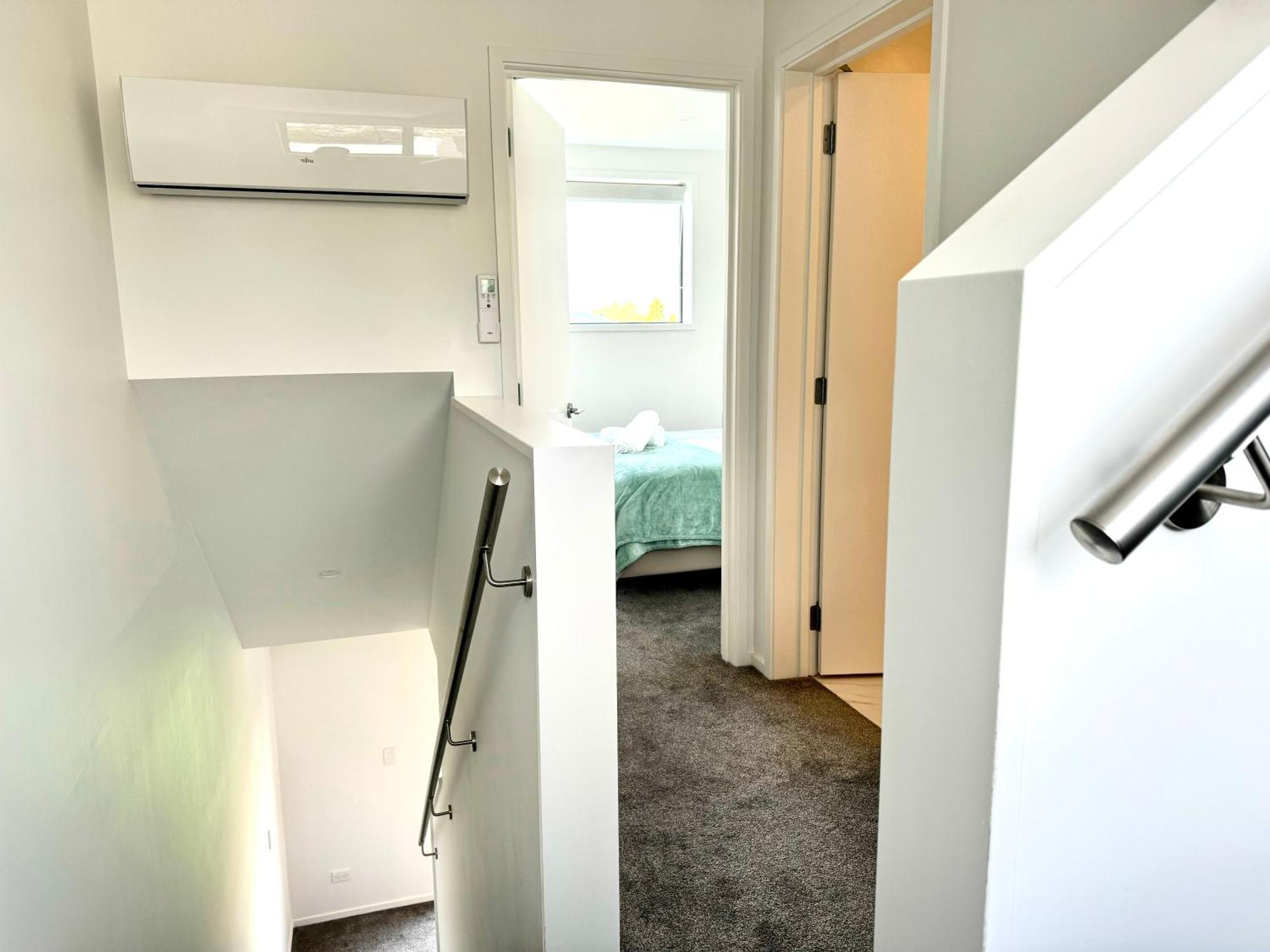 Apartment Riccarton 2bdr2btr Townhouse Free Carpark Fast Wifi Christchurch