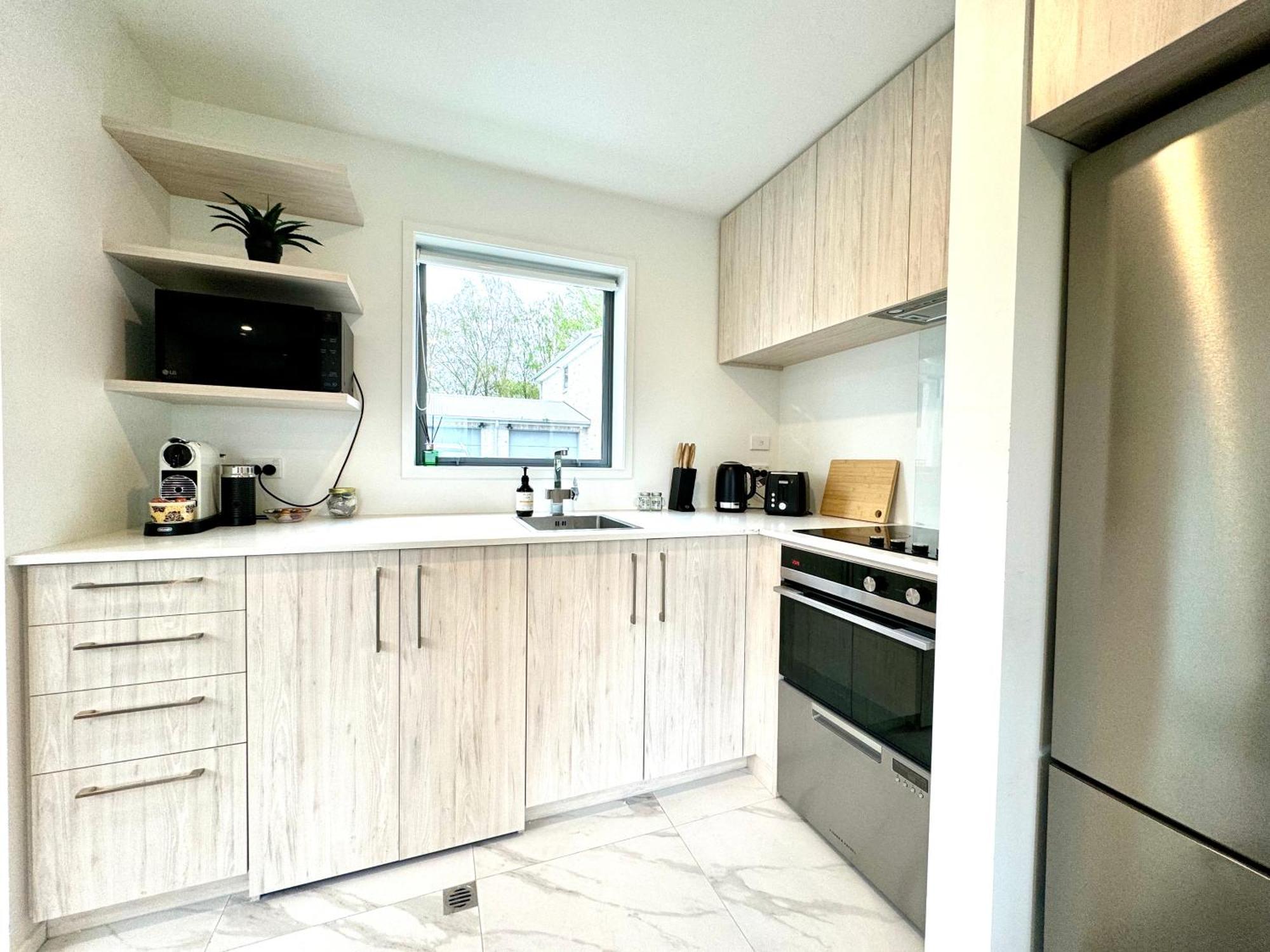 Apartment Riccarton 2bdr2btr Townhouse Free Carpark Fast Wifi Christchurch