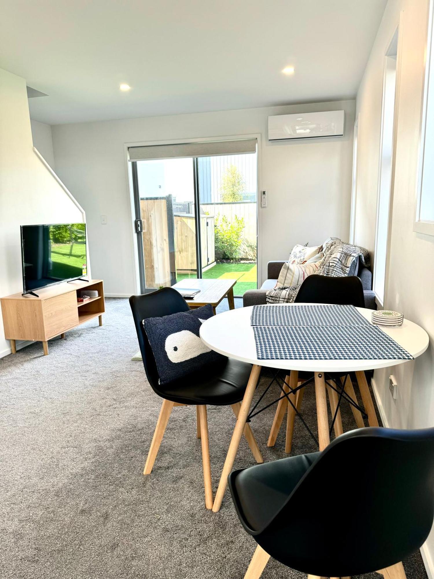 Riccarton 2bdr2btr Townhouse Free Carpark Fast Wifi Christchurch