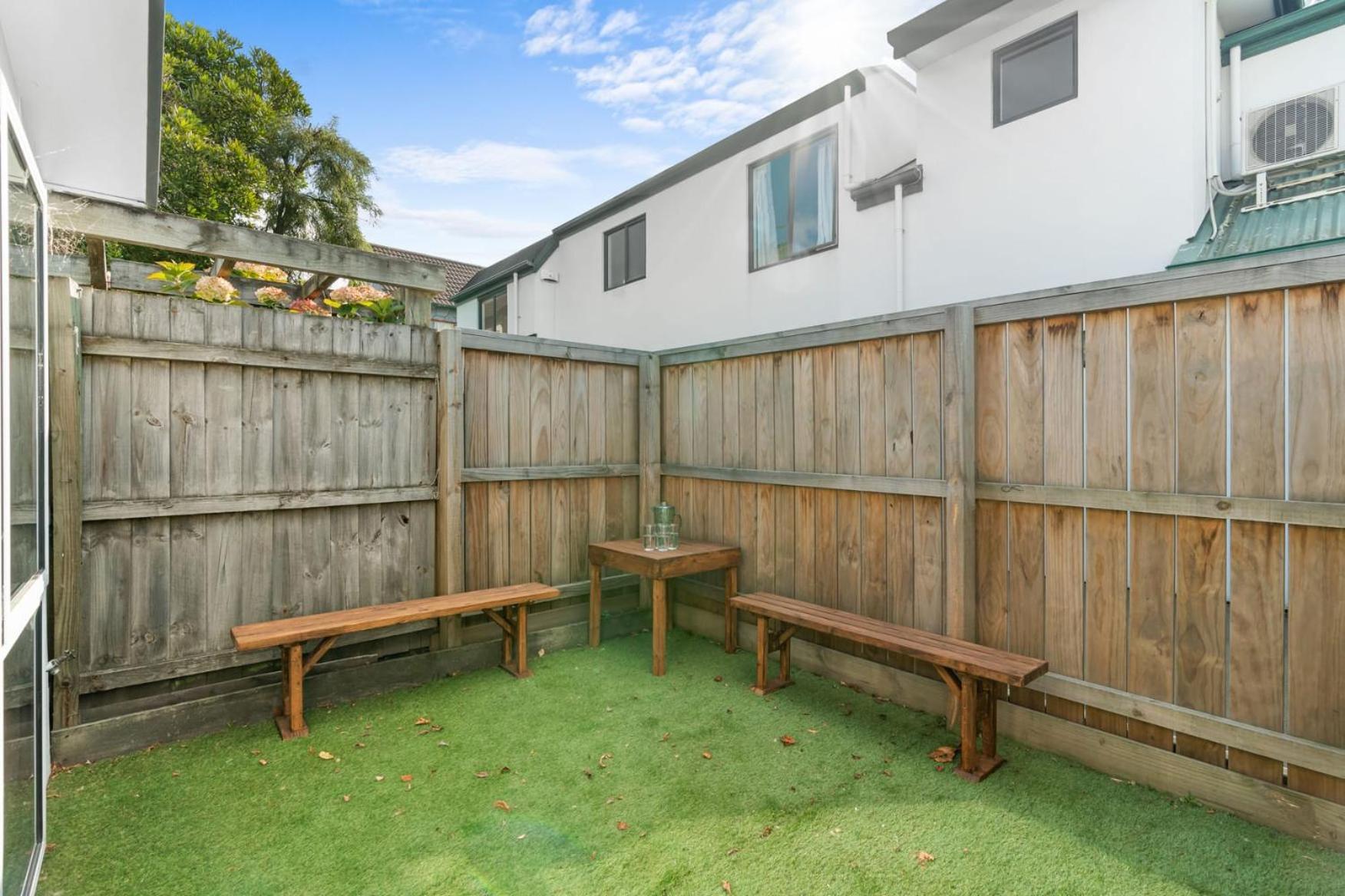 The Ultimate In - Sleeps Up To 33-guests Christchurch