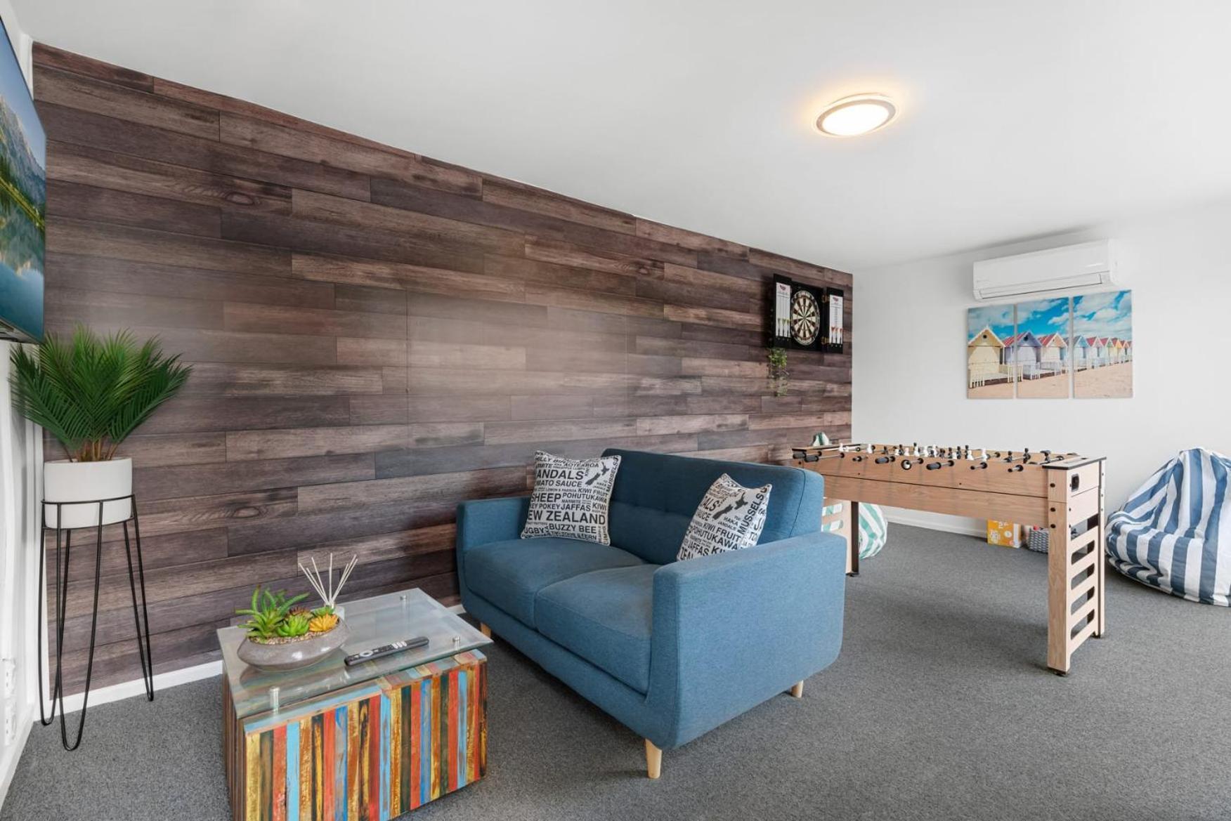 The Ultimate In - Sleeps Up To 33-guests * Christchurch