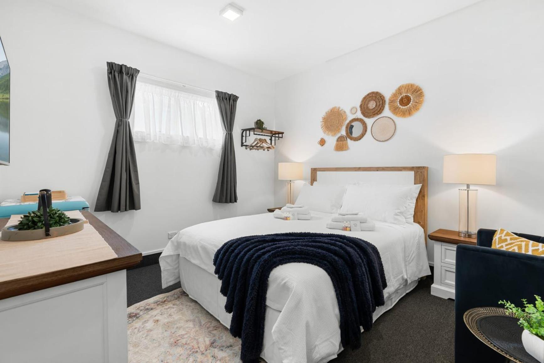 9-bedroom - Sleeps 19 Christchurch