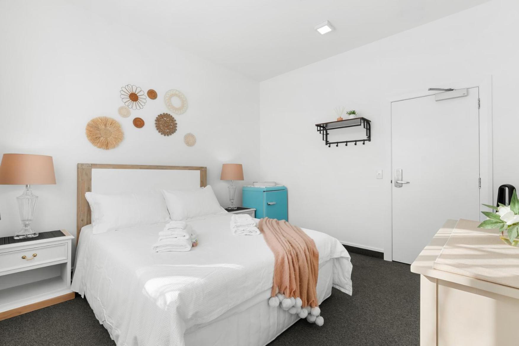 9-bedroom - Sleeps 19 Villa