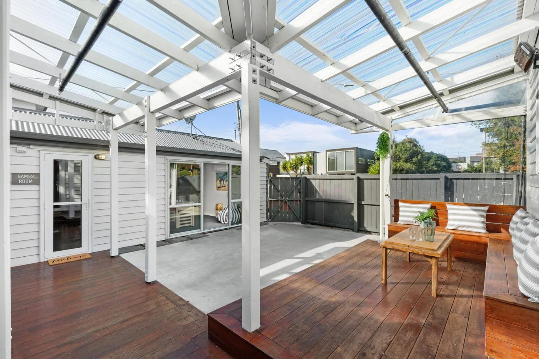 9-bedroom - Sleeps 19 Villa Christchurch
