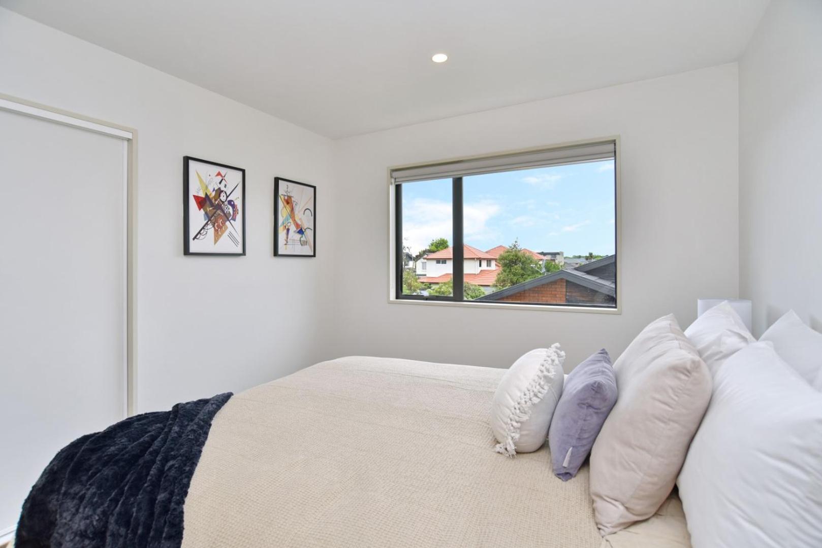 Broadbent Townhouse - Homes