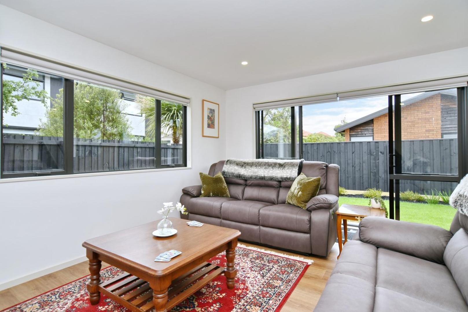 Broadbent Townhouse - Homes * Christchurch