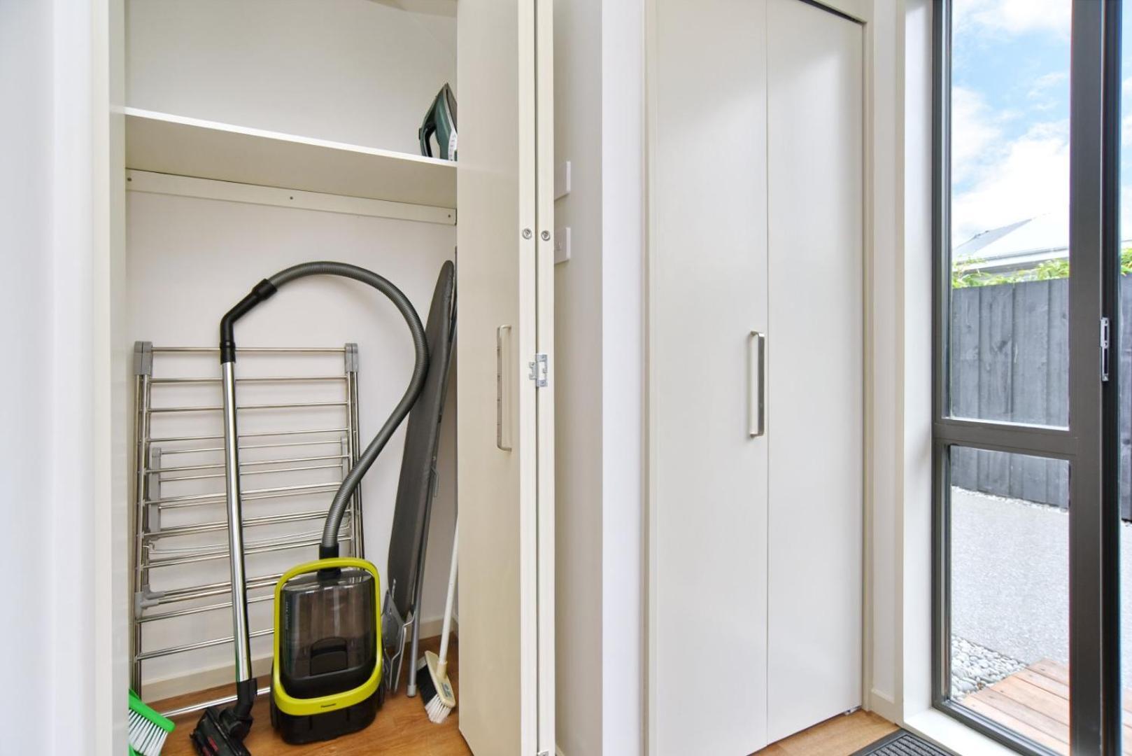 Broadbent Townhouse - Homes Holiday home Christchurch