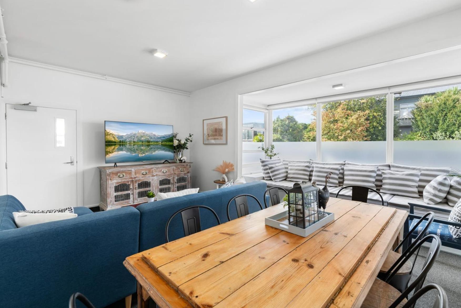 9-bedroom - Sleeps 19 * Christchurch