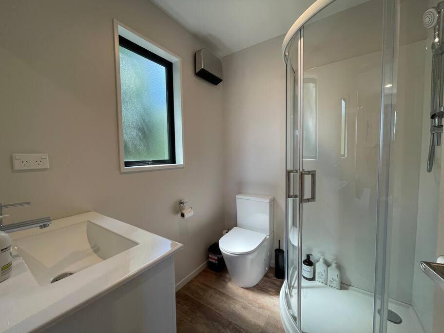 Peaceful 2bed2bath With Parking Close To Colombo St *