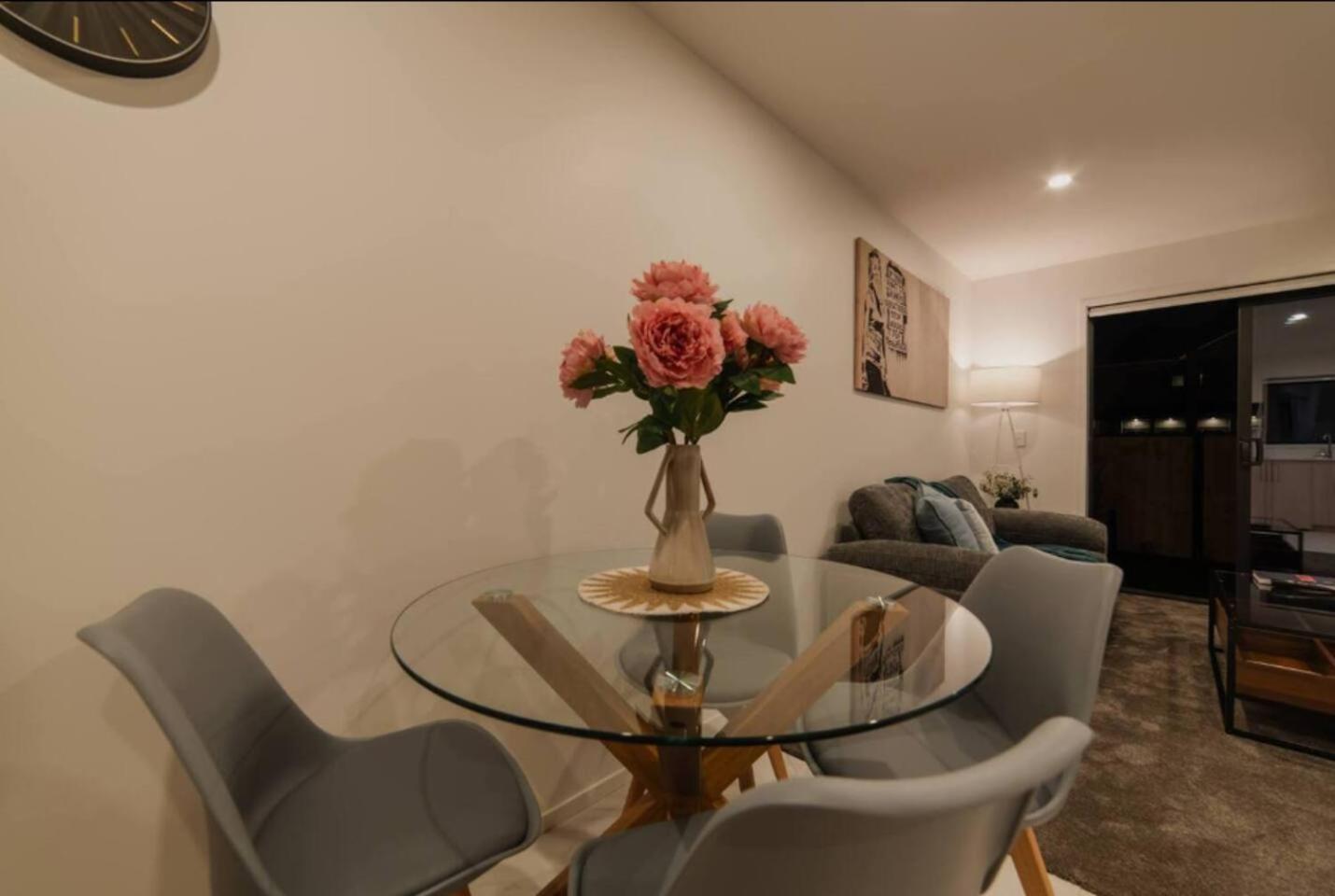 Cbd 6 - 2 Bed 2 Bath * Christchurch