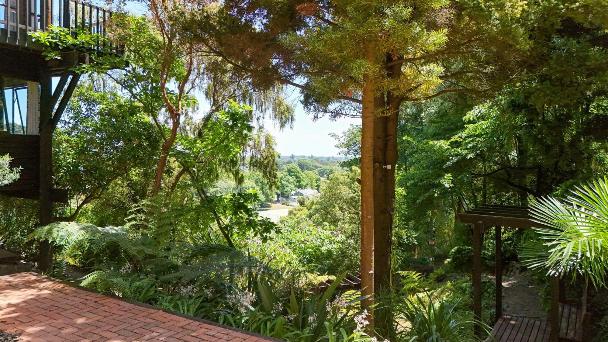 Sherwood 4-bedroom With Spectacular Views