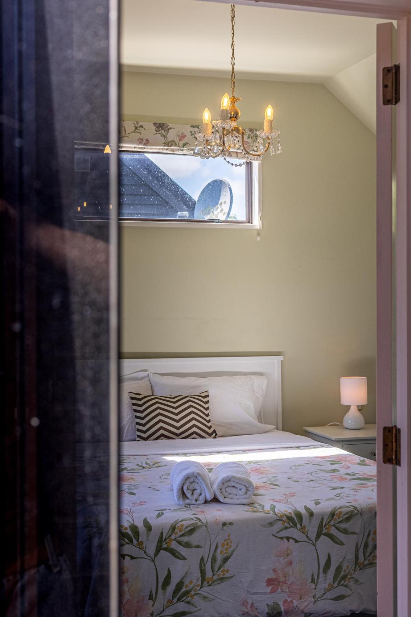 Fendalton Rose Garden Retreat