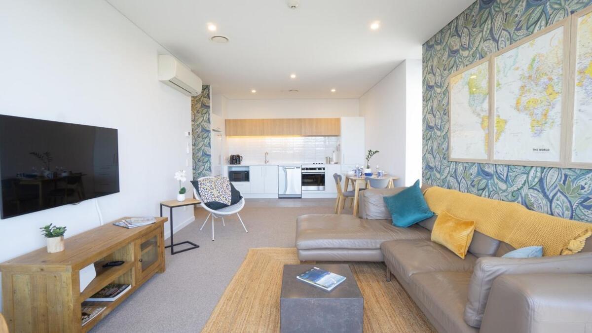 Superb Modern Warm 2 Bedroom Smart 49