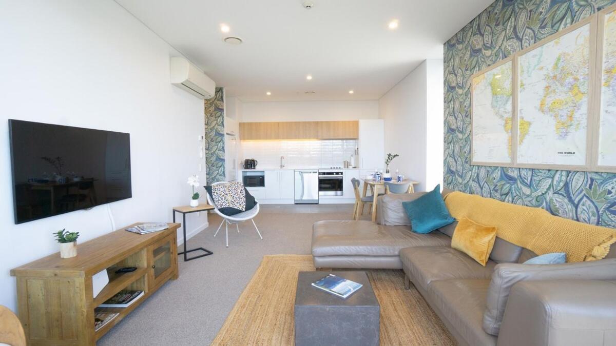 Superb Modern Warm 2 Bedroom Smart 49
