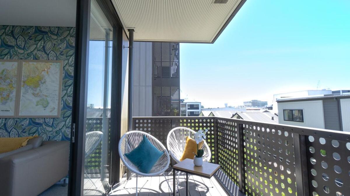 Superb Modern Warm 2 Bedroom Smart 49