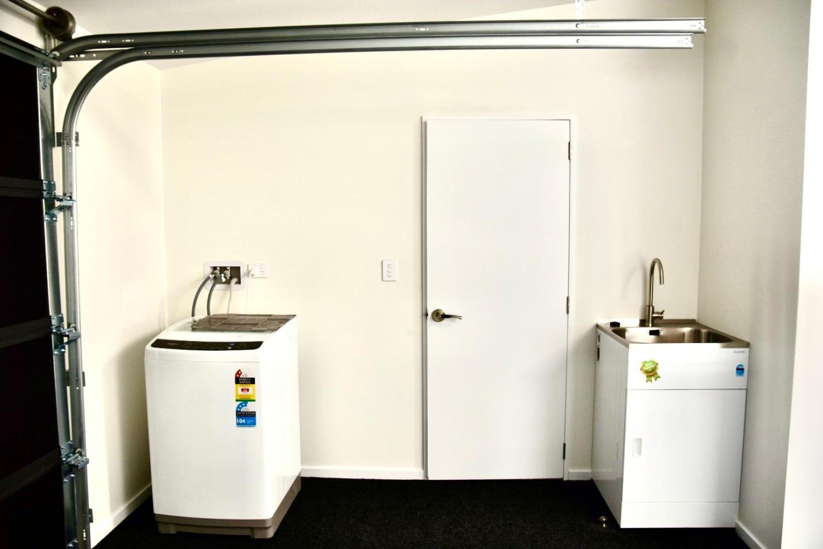 Holiday home Modern 3Br Escape 3 Private Baths Rare Garage Perfect For Groups Christchurch
