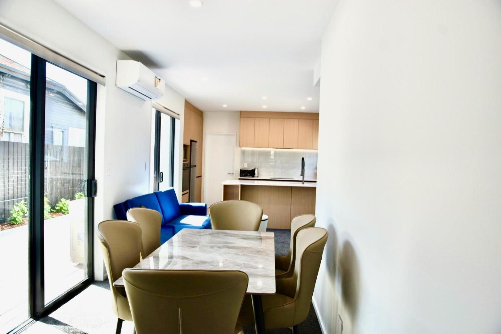 Modern 3Br Escape 3 Private Baths Rare Garage Perfect For Groups