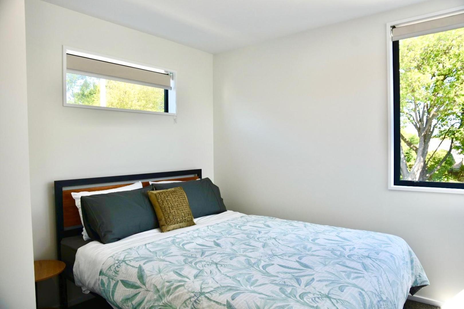 Modern 3Br Escape 3 Private Baths Rare Garage Perfect For Groups Holiday home *