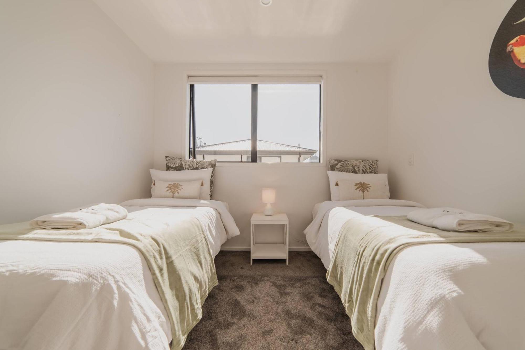 Designer 2br Flat - Outdoor Sitting & Cozy Ambiance Christchurch