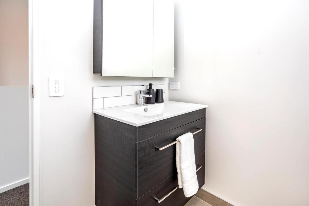 2 Bedroom Near Hagley Park & Court Theatre Christchurch
