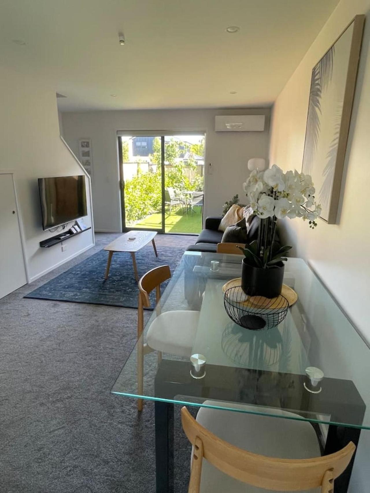 1 Bed 1 Bath On Mohua *