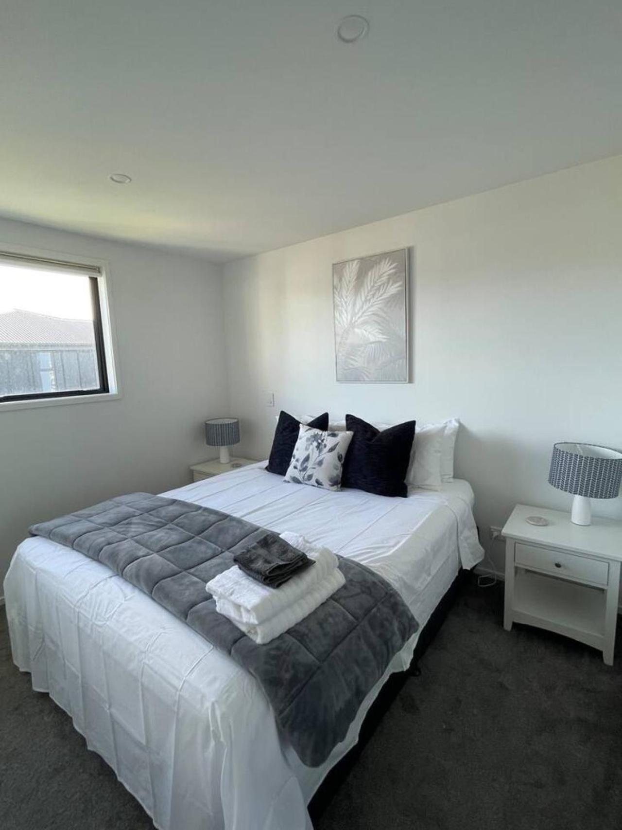 1 Bed 1 Bath On Mohua