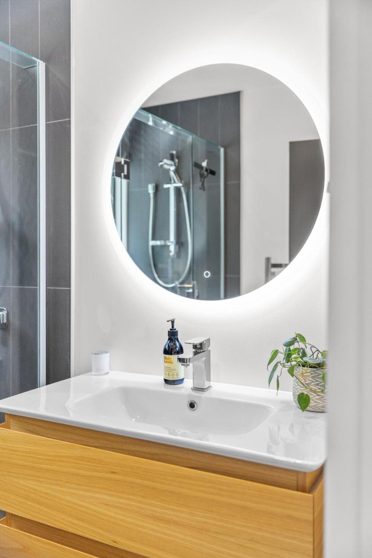 Private Architectural Cashmere - Sleeps 6 * Christchurch