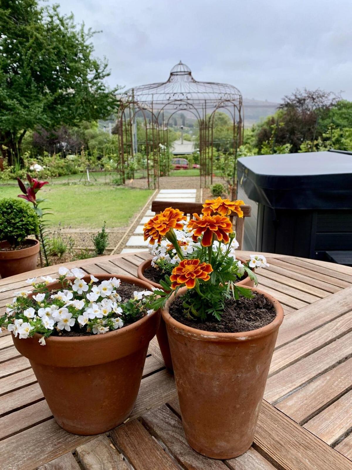 Casterton Cottage, Paradise Garden With Villa *