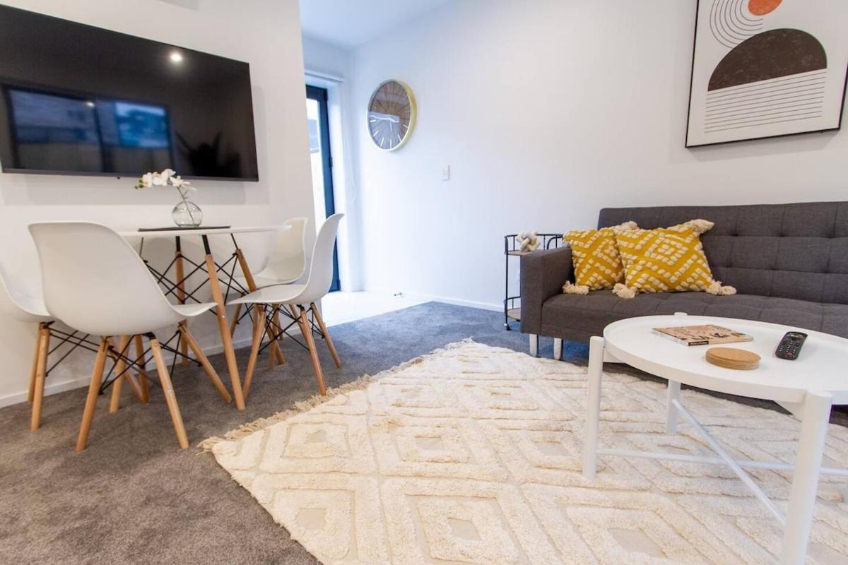 Apartment Chic By Little High