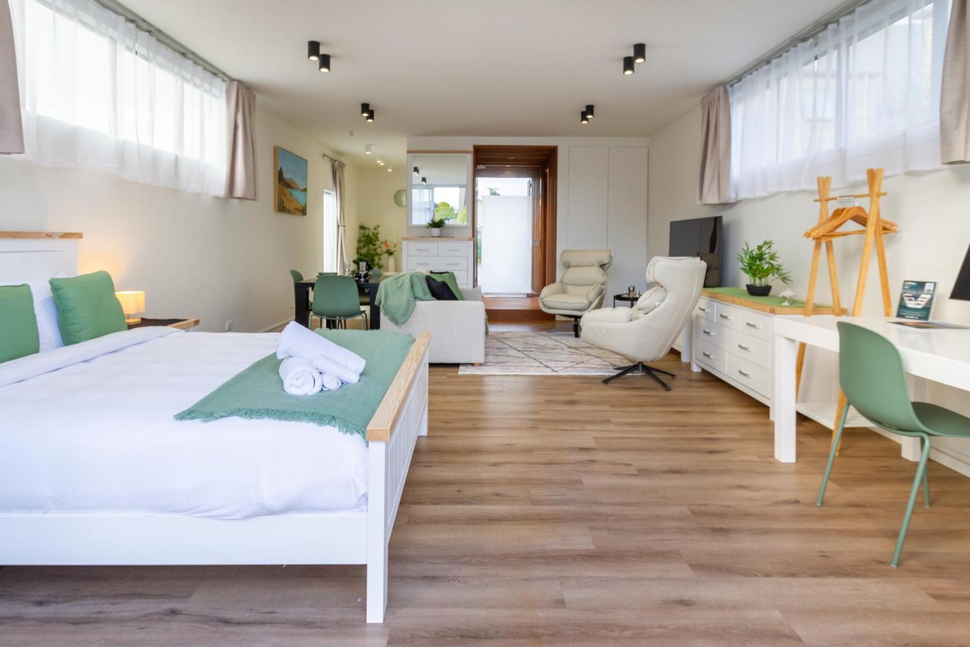 Apartment Luxury King With And Private Carpark Christchurch
