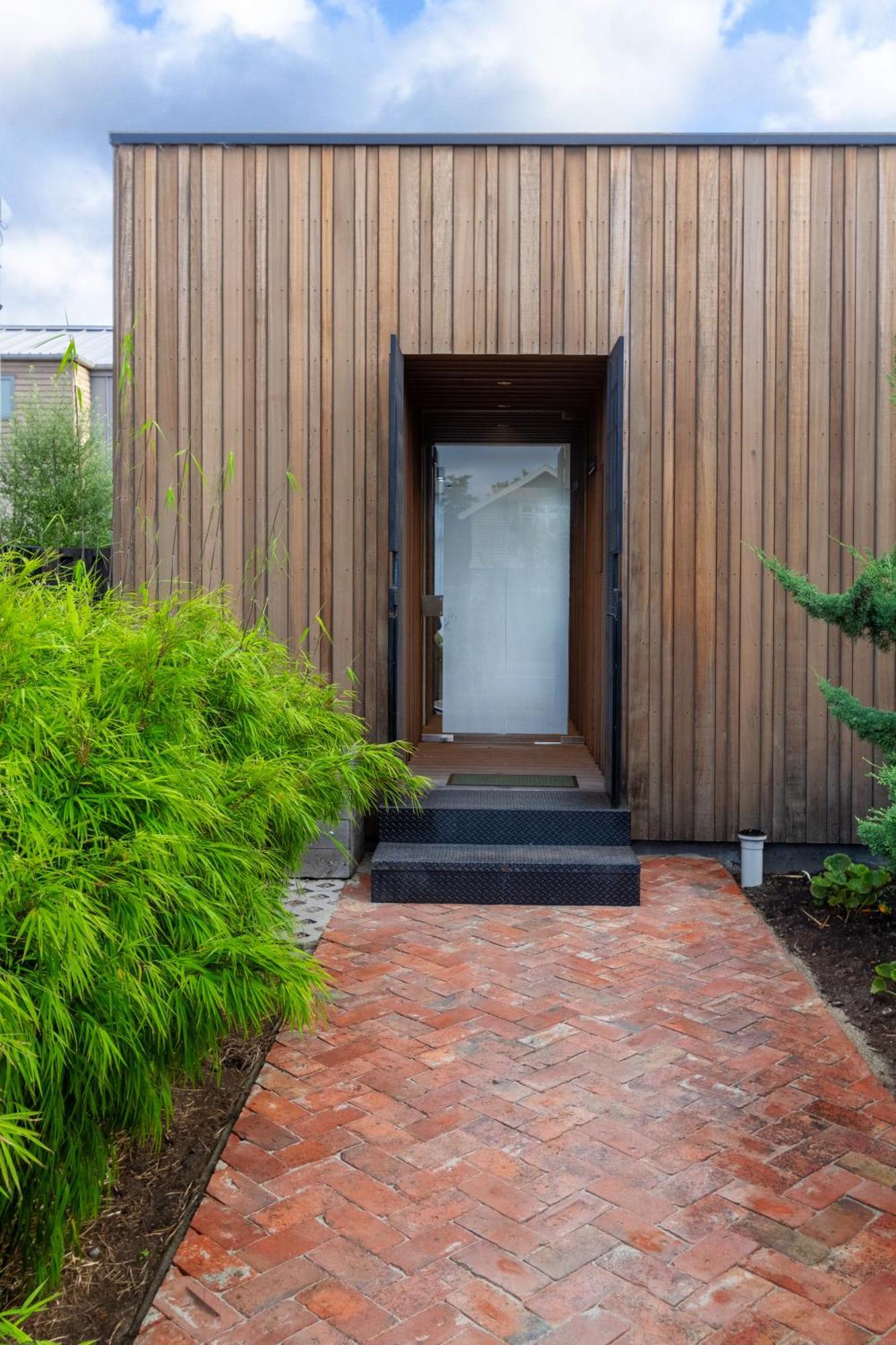 Luxury King With And Private Carpark Apartment Christchurch