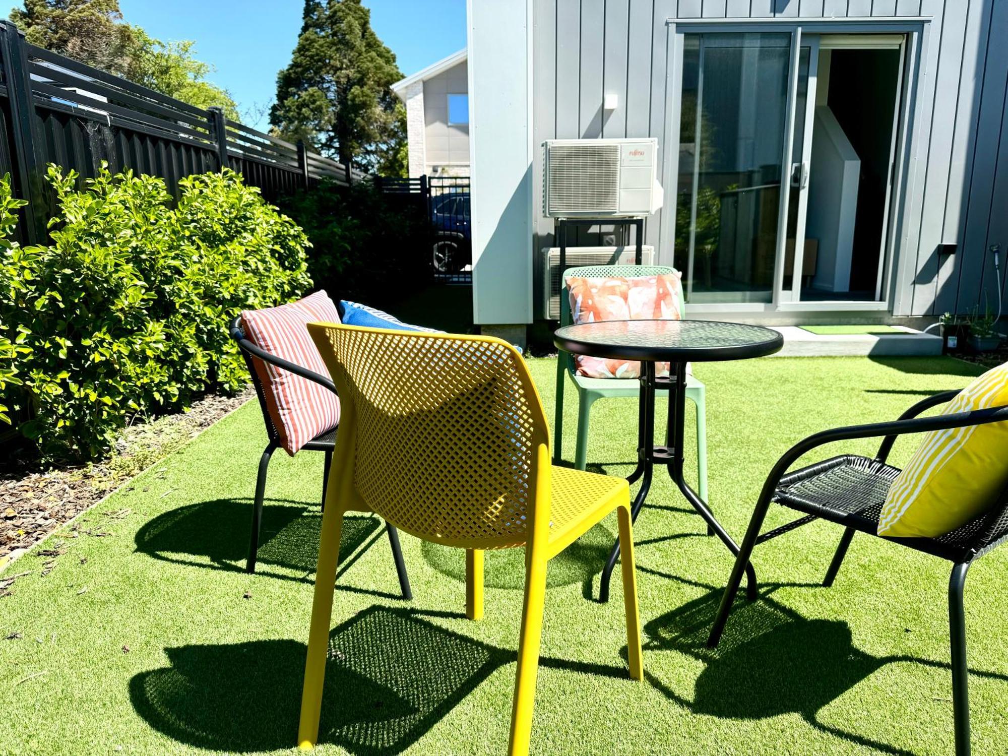2brd 2bth Riccarton Townhouse Free Car Park Holiday home *