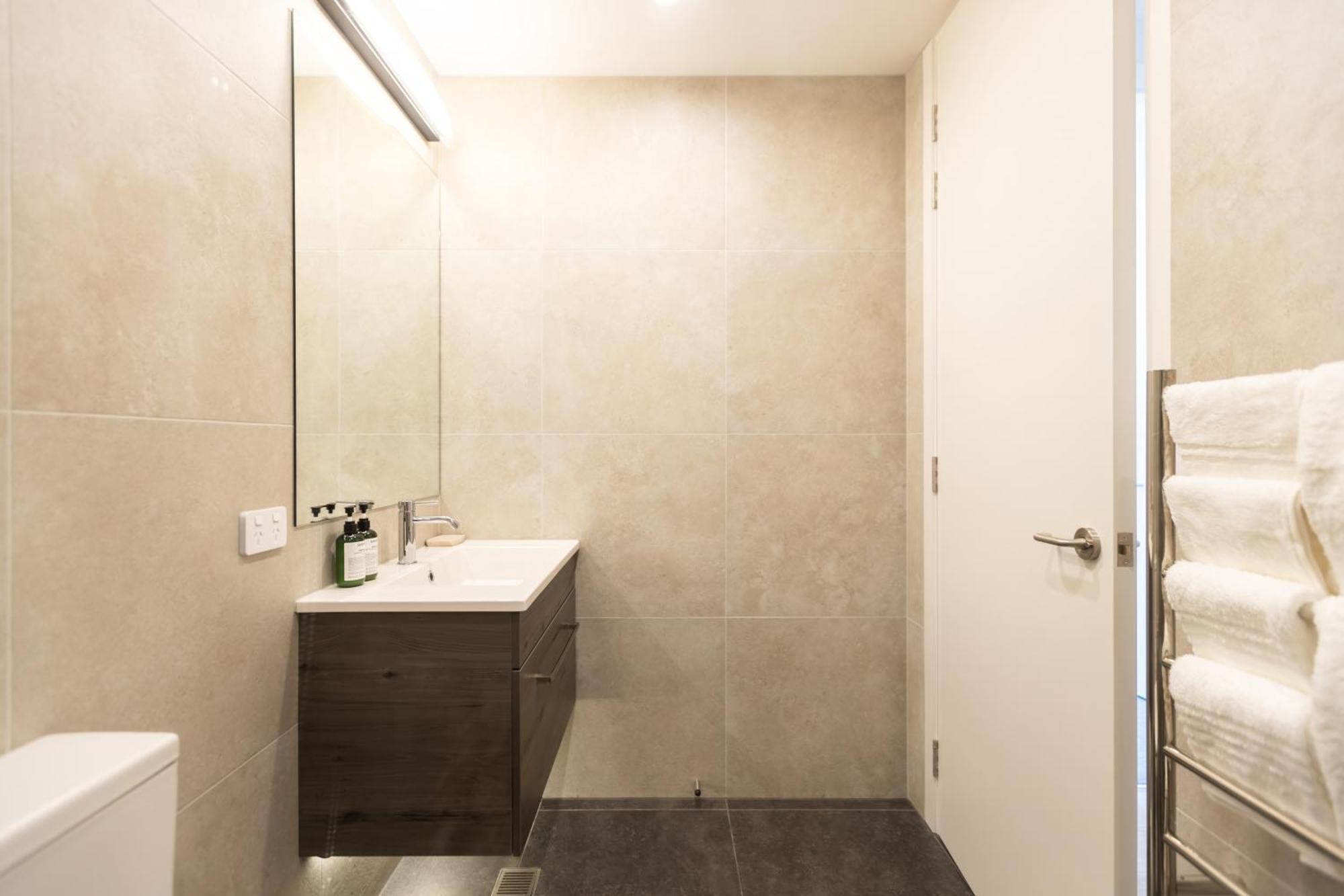 Apartment Luxury 2 Bedroom Cbd With Free Parking