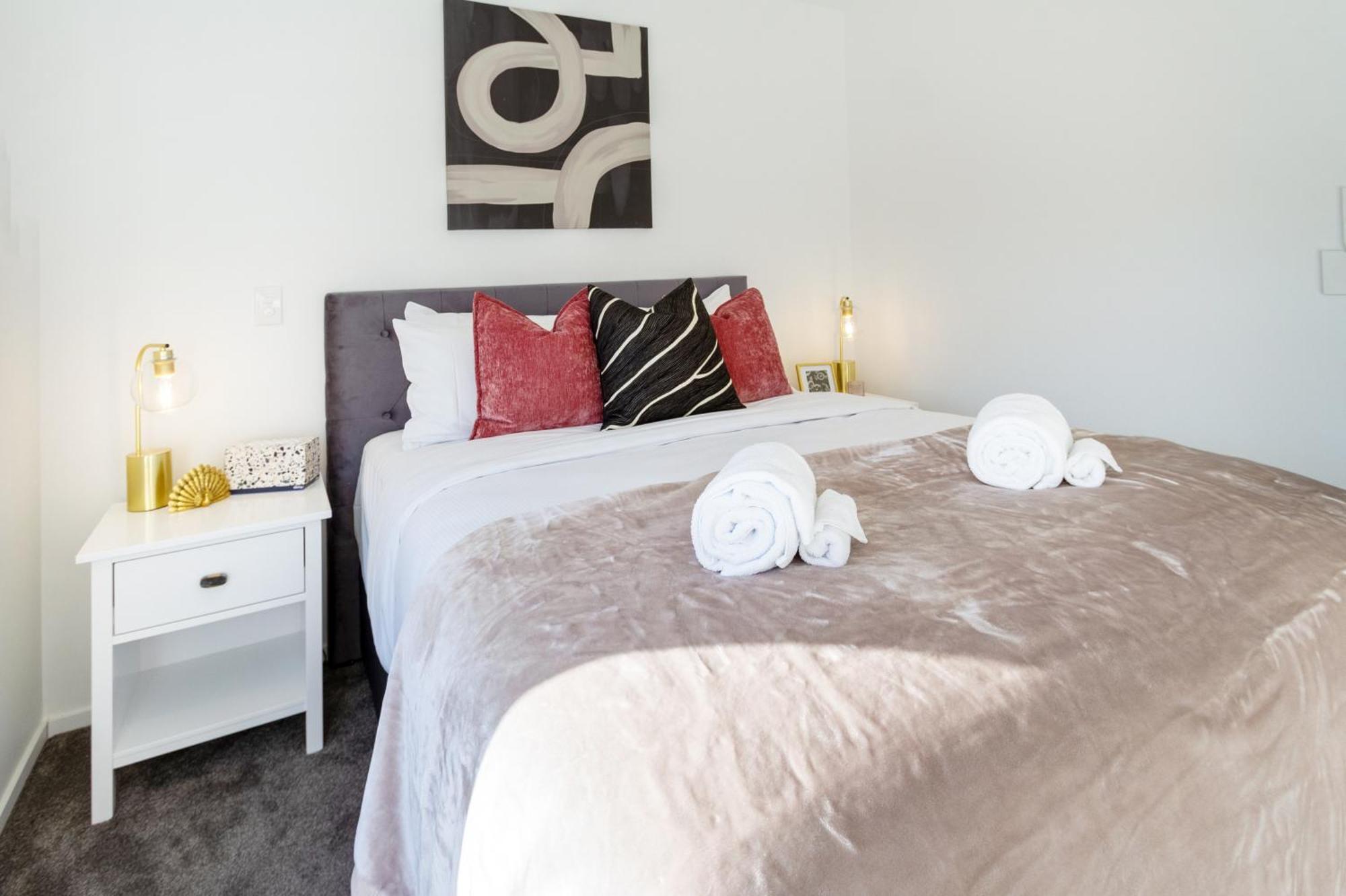 Apartment Enchanted Escape 2 Bed 2 Bath Cbd