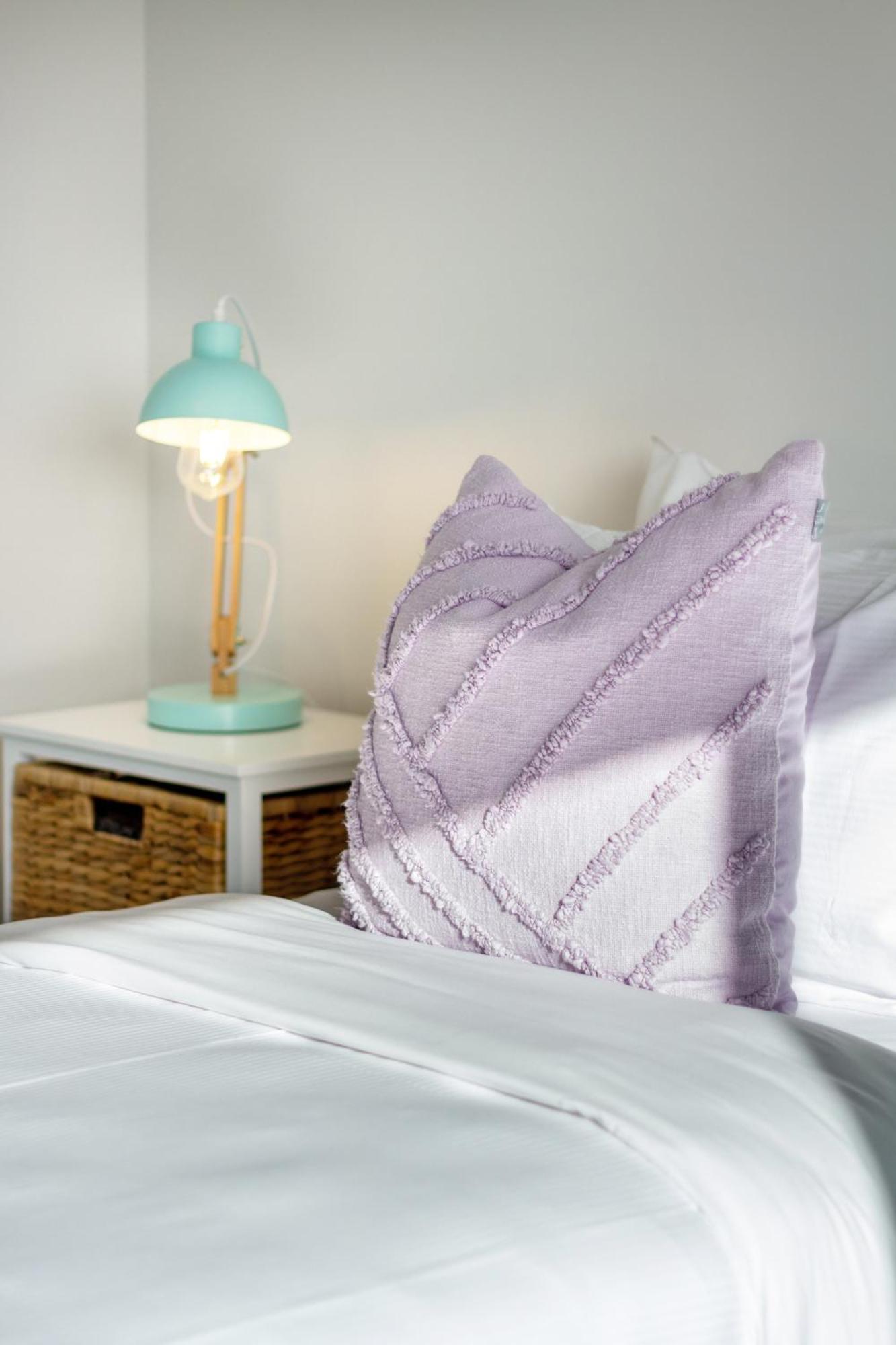Apartment Enchanted Escape 2 Bed 2 Bath Cbd Christchurch