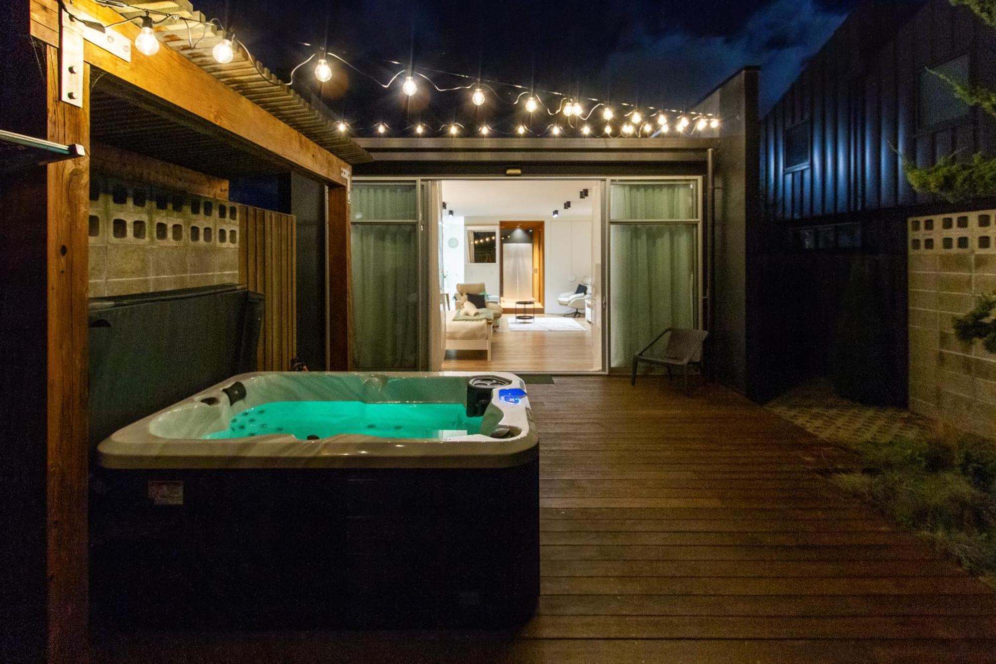 Apartment Luxury King With And Private Carpark