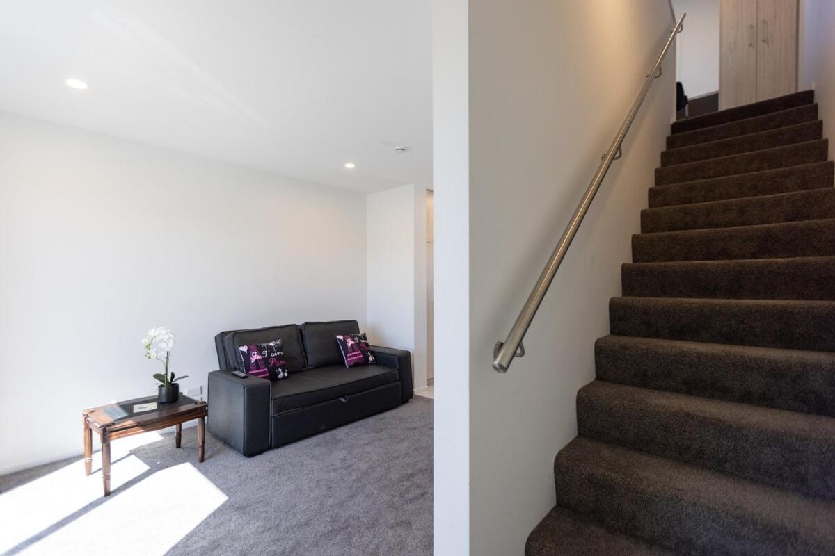 Brand New 2 Bed Ocean View! * Christchurch